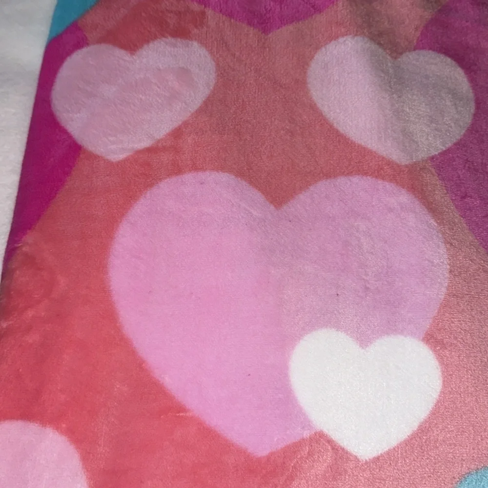 Hello Kitty Valentine’s Day hearts Plush Blanket Viral HTF 💕
